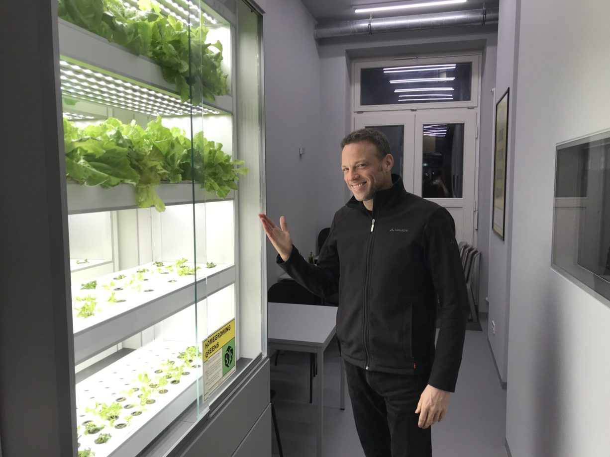 Landwirt und Unternehmer Christian Bethmann beim Startup Good Bank - einem "farm to table" Restaurant in Berlin
