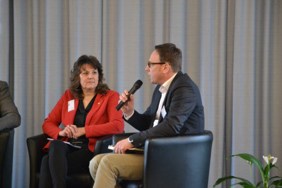 Podiumsdiskussion