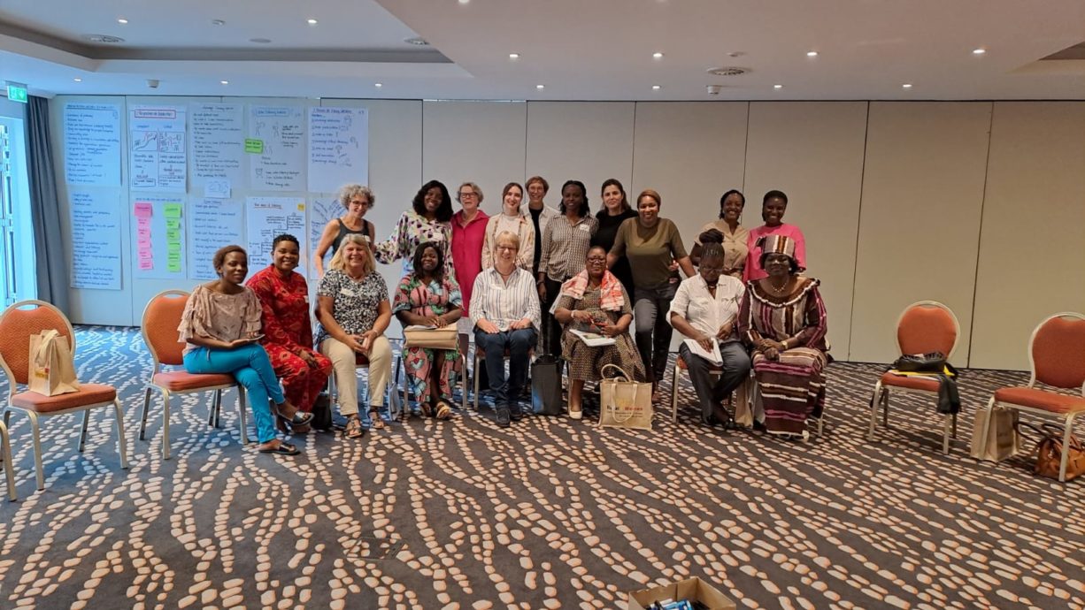 Photo de groupe des participantes au programme Women Farmers' Leadership 2023 (programme de leadership des femmes agricultrices).